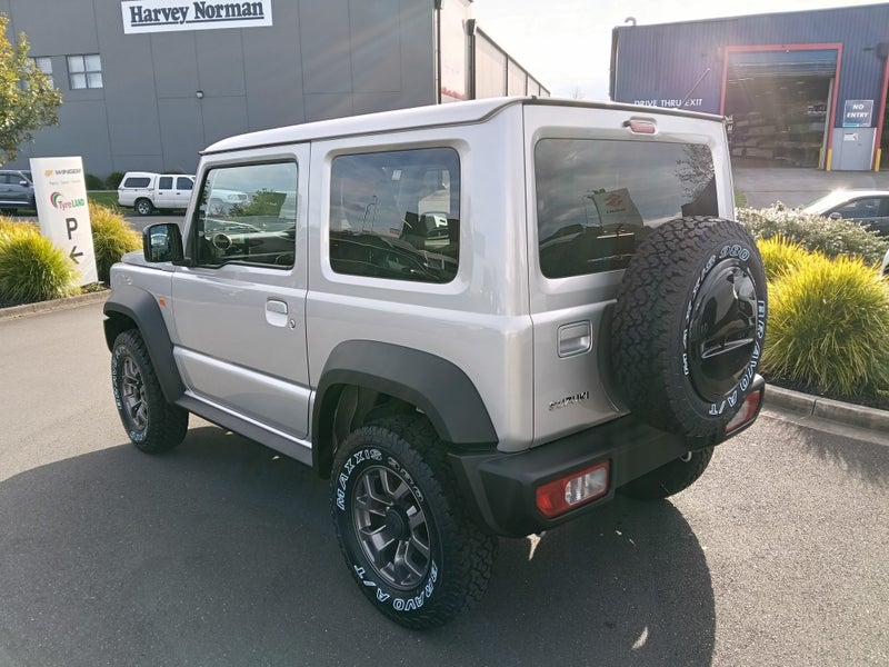 2025 Suzuki Jimny 1.5 Sierra 5MT image 4