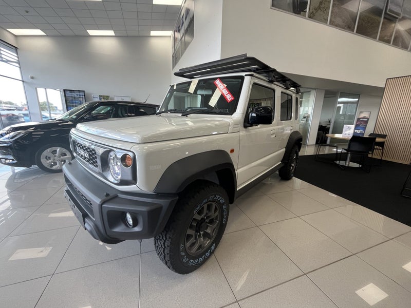 2025 Suzuki Jimny 5-Door 1.5P/4Wd/4At image 3