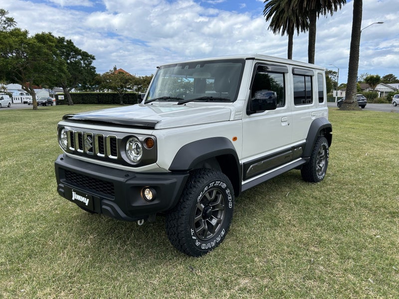 2025 Suzuki Jimny 5-Door 1.5P/4Wd/5Mt Safari Ed... image 4