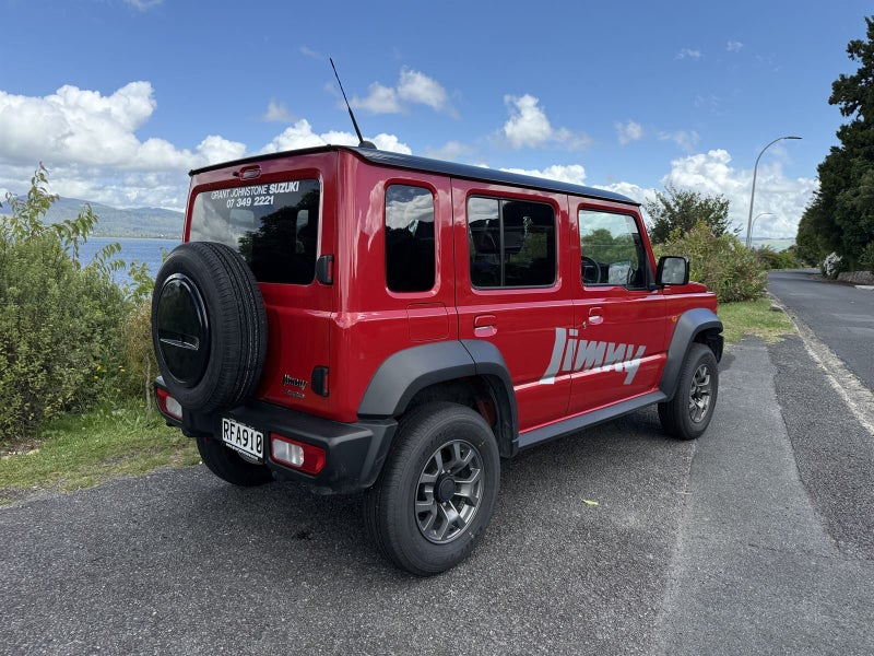 2025 Suzuki Jimny 5-DOOR image 3