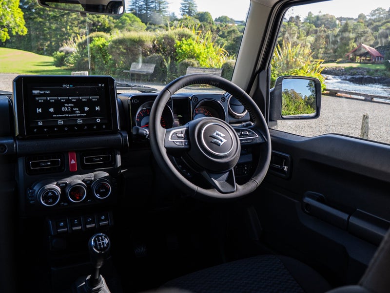 2025 Suzuki Jimny 5-Door 4Wd Manual image 2