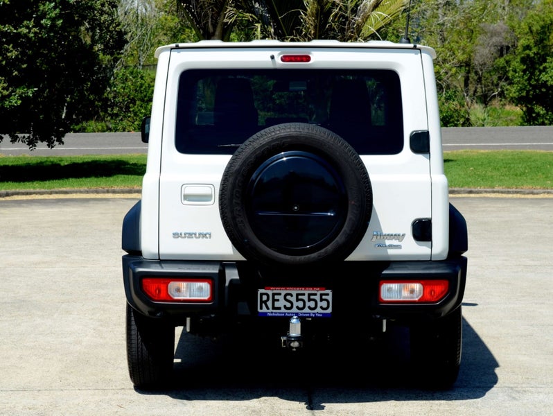 2025 Suzuki Jimny 5-Door 4x4 Auto image 5