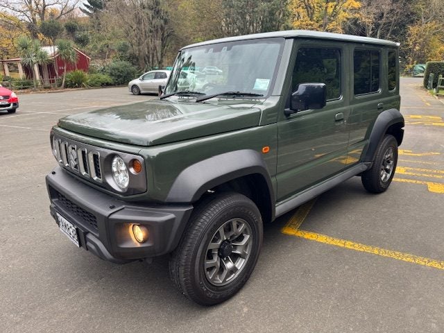 2025 Suzuki Jimny 5-Door image 2