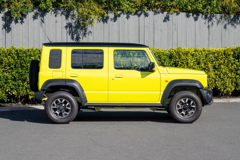 2025 Suzuki Jimny 5-Door JLX Manual image 2