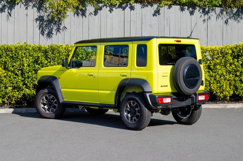 2025 Suzuki Jimny 5-Door JLX Manual image 3