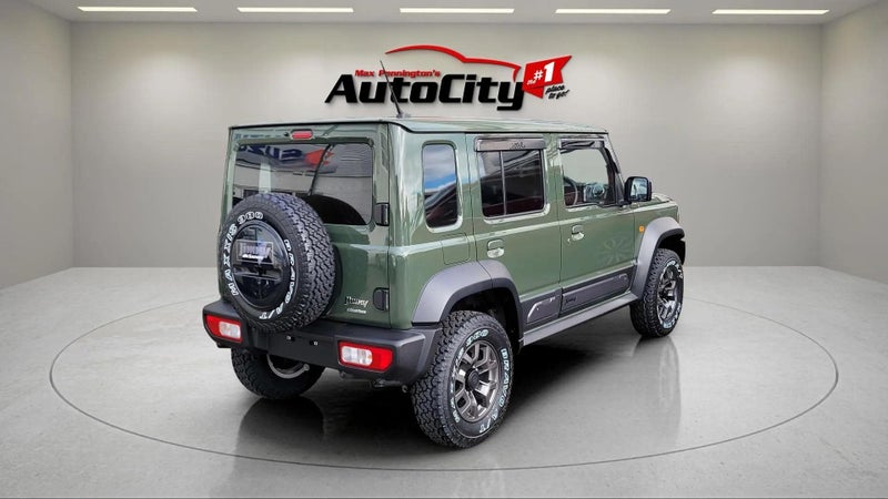 2025 Suzuki Jimny 5-Door Safari Edition image 5