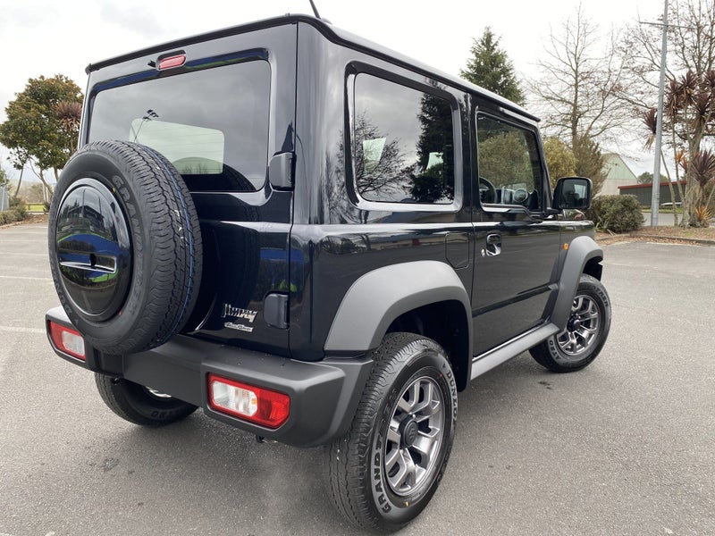 2025 Suzuki Jimny SIERRA 1.5P/4WD/5MT image 3