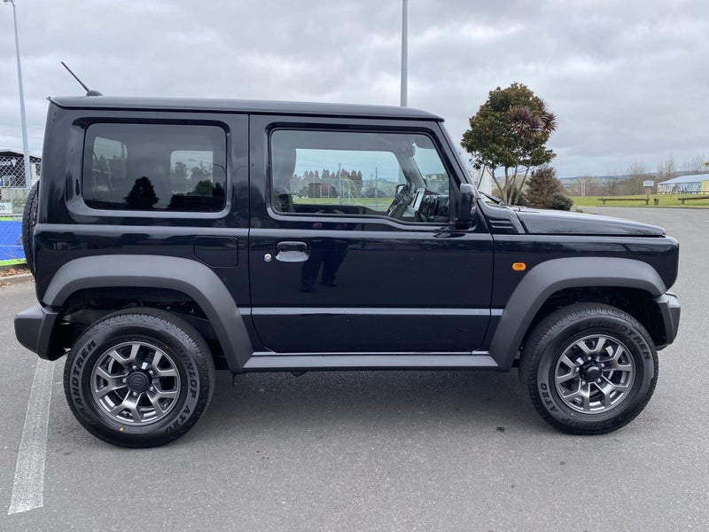 2025 Suzuki Jimny SIERRA 1.5P/4WD/5MT image 4
