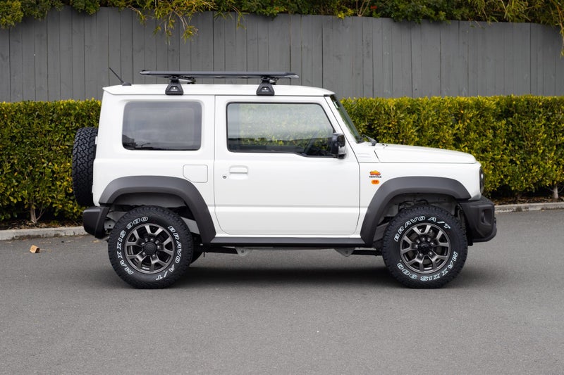 2025 Suzuki Jimny Sierra 3 Door Manual image 2