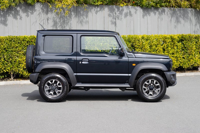 2025 Suzuki Jimny Sierra 3 Door Manual image 2
