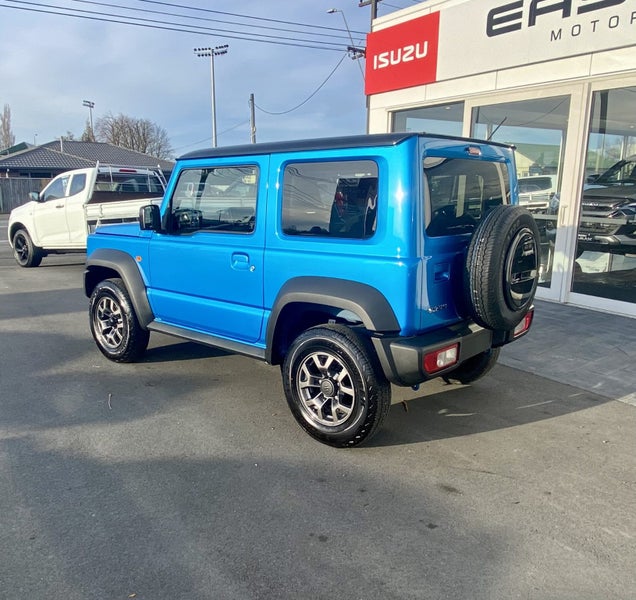 2025 Suzuki Jimny Sierra JLXA 1.5L 3 door 4wd Auto image 3
