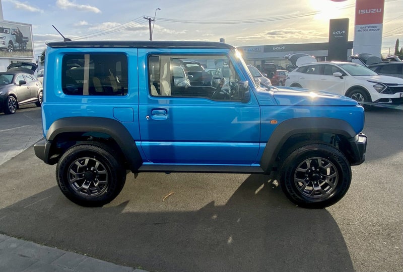 2025 Suzuki Jimny Sierra JLXA 1.5L 3 door 4wd Auto image 5