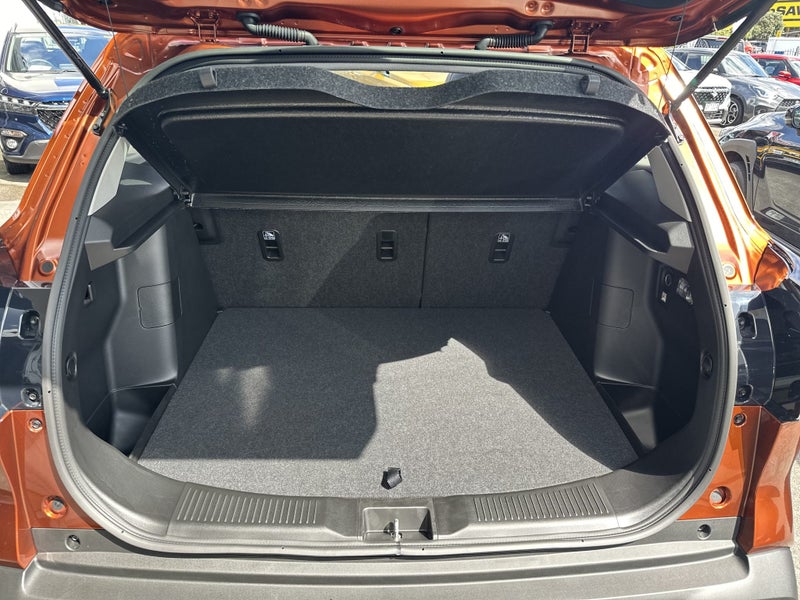 2025 Suzuki S-Cross 1.4 Turbo Hybrid 2WD image 2