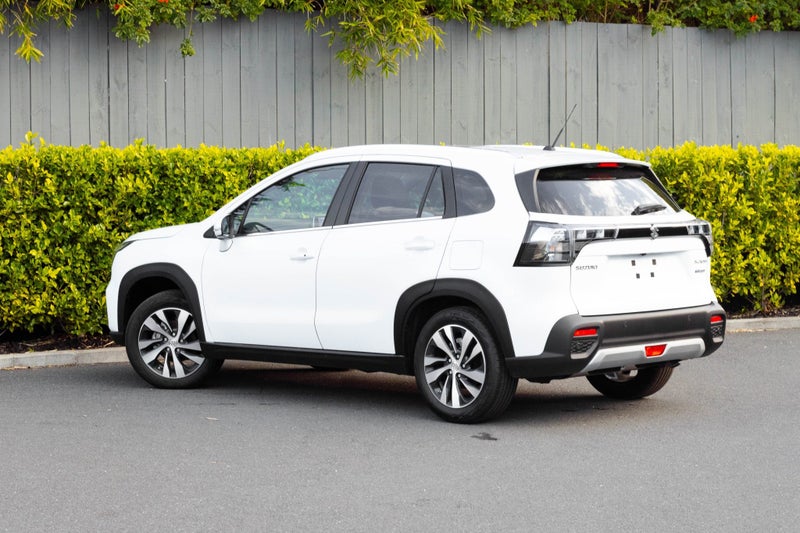 2025 Suzuki S-Cross image 3