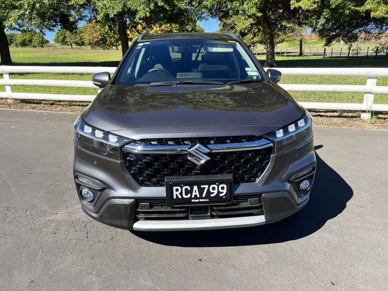 2025 Suzuki S-Cross JLX 2WD HYB image 2