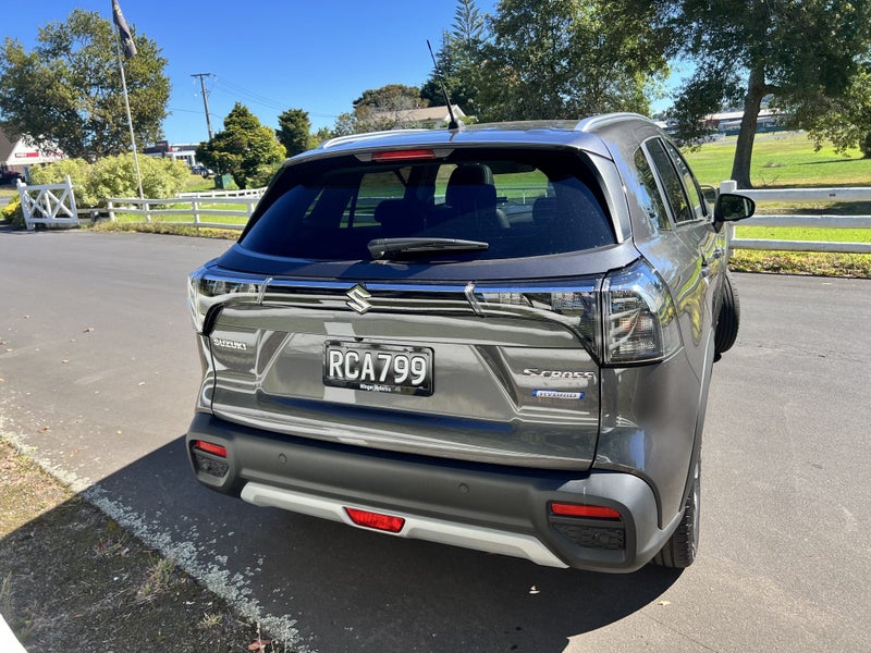 2025 Suzuki S-Cross JLX 2WD HYB image 5