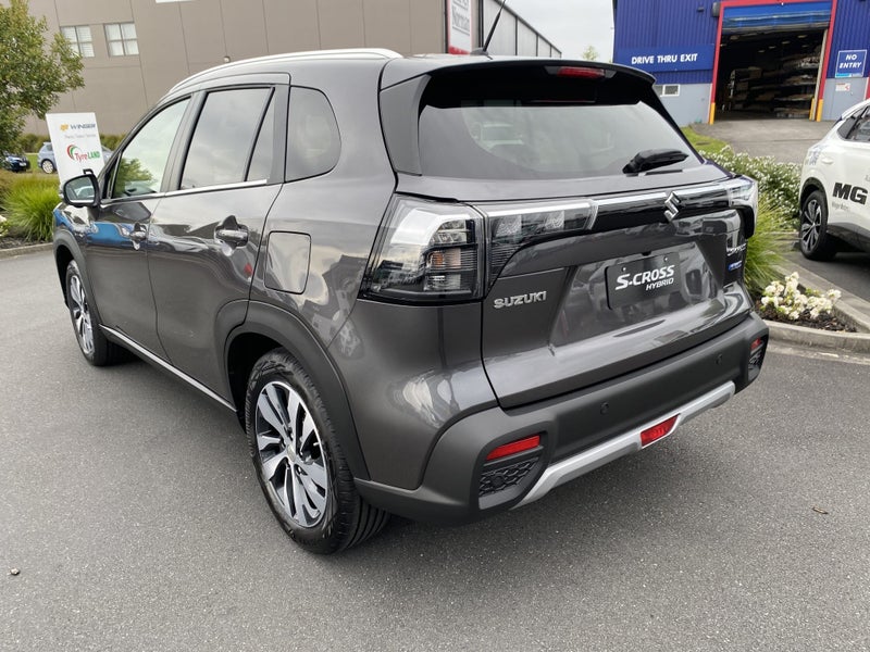 2025 Suzuki S-Cross JLX 2WD Hybrid image 4