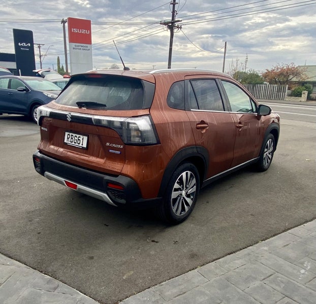 2025 Suzuki S-Cross JLX AWD auto Hybrid image 4