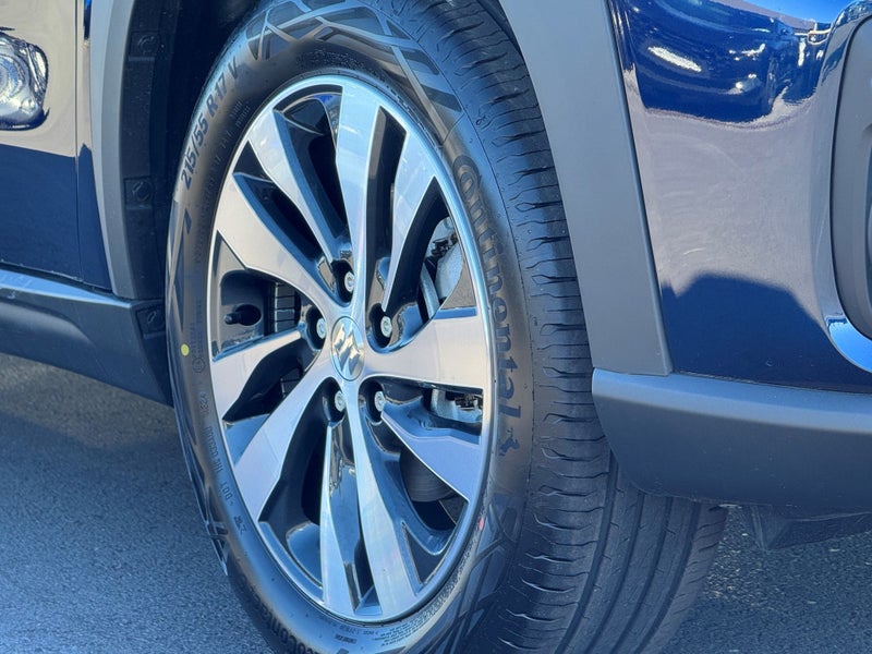 2025 Suzuki S-Cross JLX Hybrid image 3