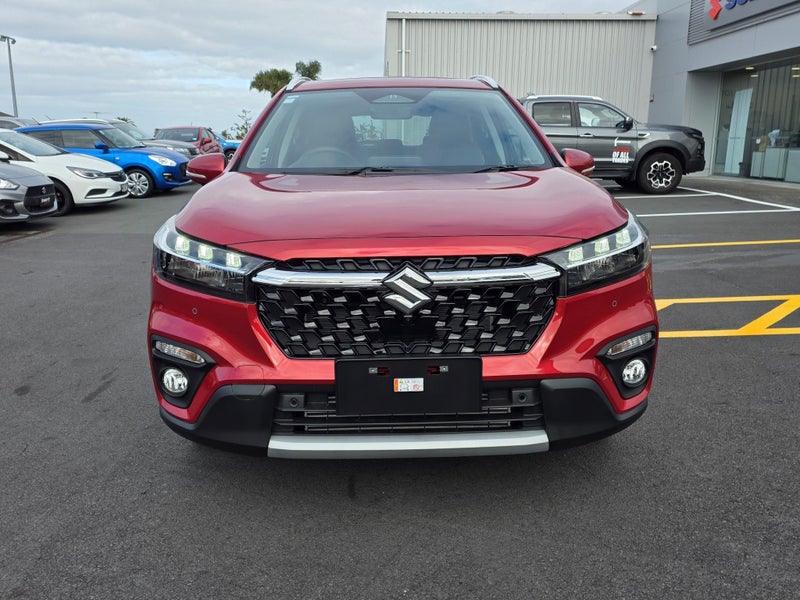 2025 Suzuki S-Cross JLX Hybrid image 3