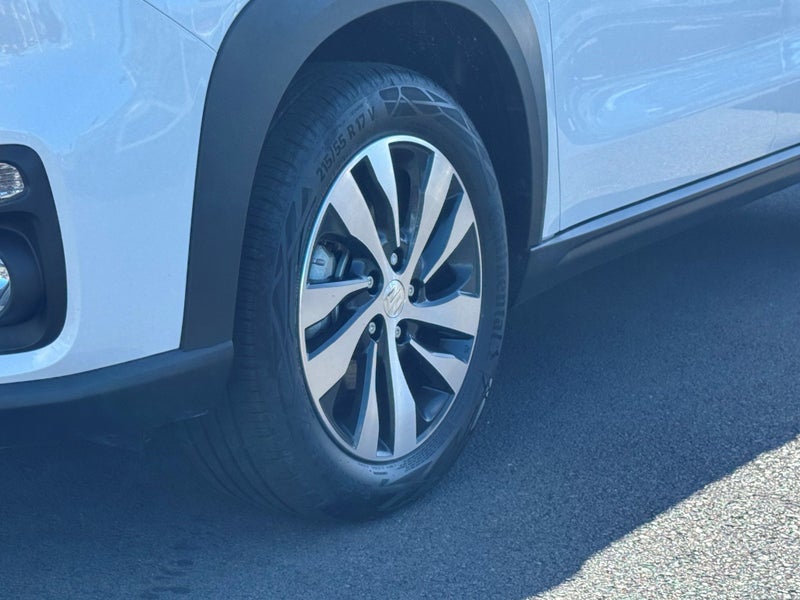 2025 Suzuki S-Cross JLX Hybrid AWD image 3