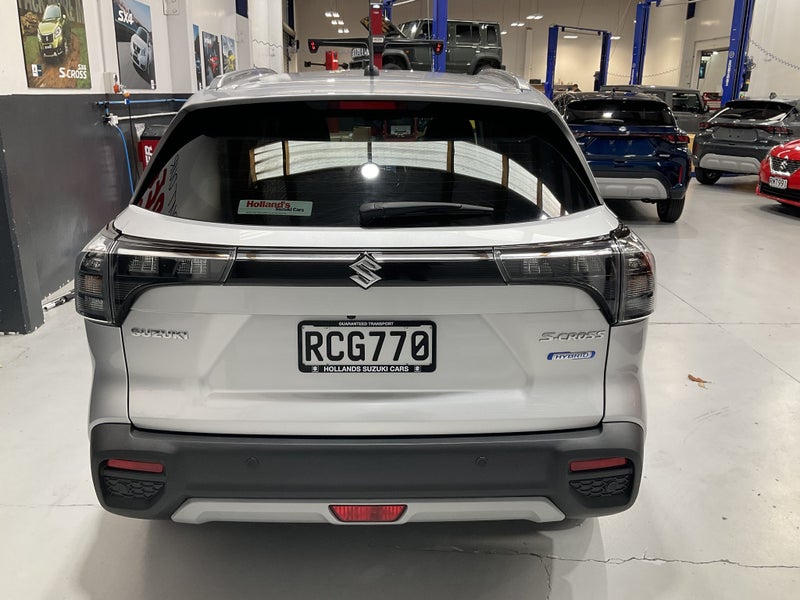 2025 Suzuki S-Cross Jlx Hybrid AWD image 5