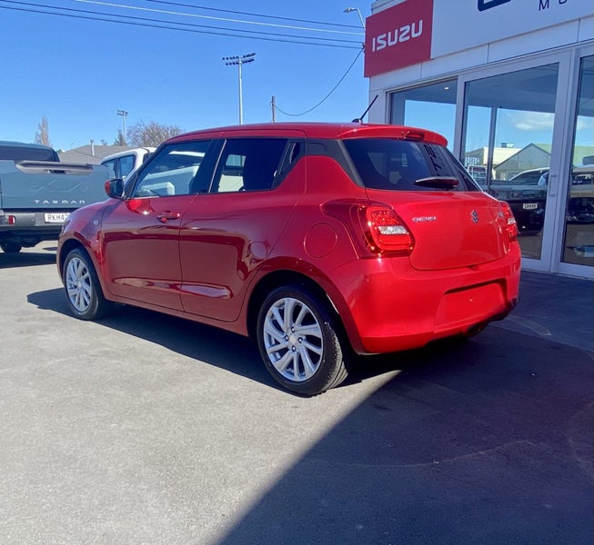 2025 Suzuki Swift 1.2 GLCB CVT image 3
