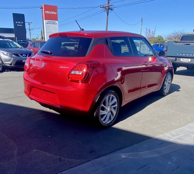 2025 Suzuki Swift 1.2 GLCB CVT image 4