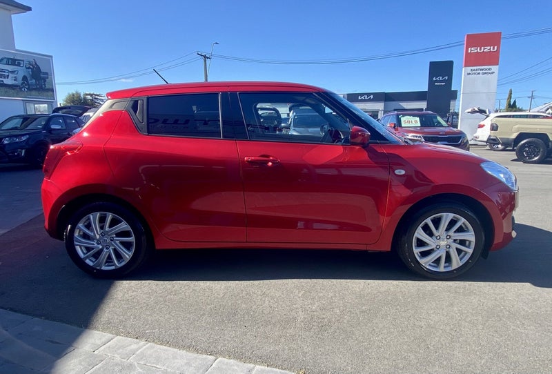2025 Suzuki Swift 1.2 GLCB CVT image 5