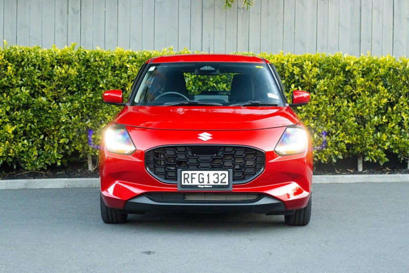 2025 Suzuki Swift 1.2 Hybrid GLS Manual image 4
