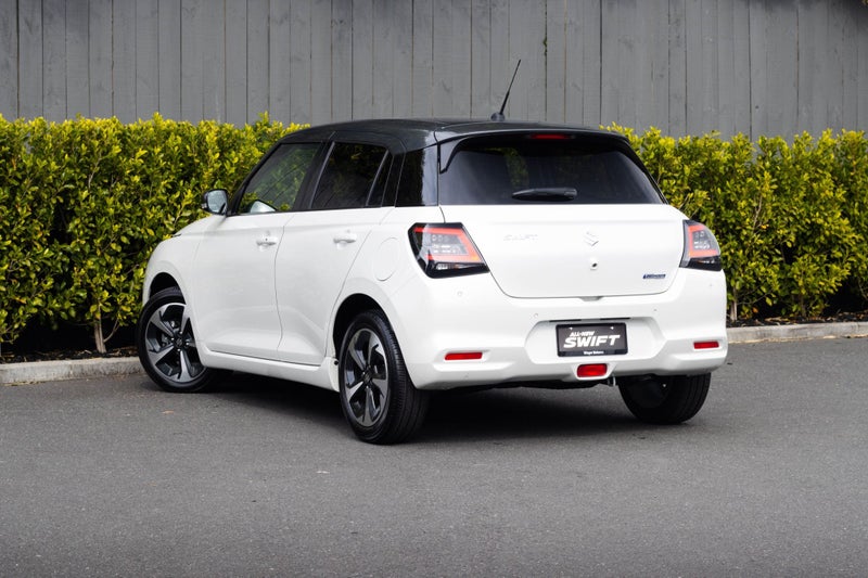 2025 Suzuki Swift 1.2 Hybrid RSC Auto image 3
