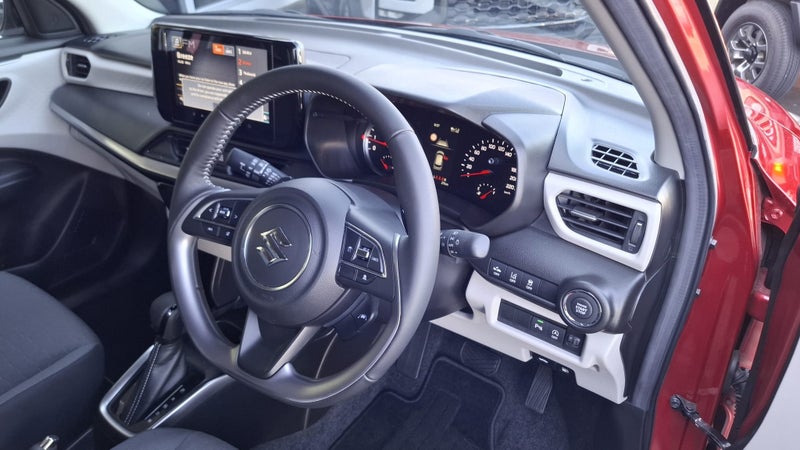 2025 Suzuki Swift 1.2 HYBRID RSC CVT image 5