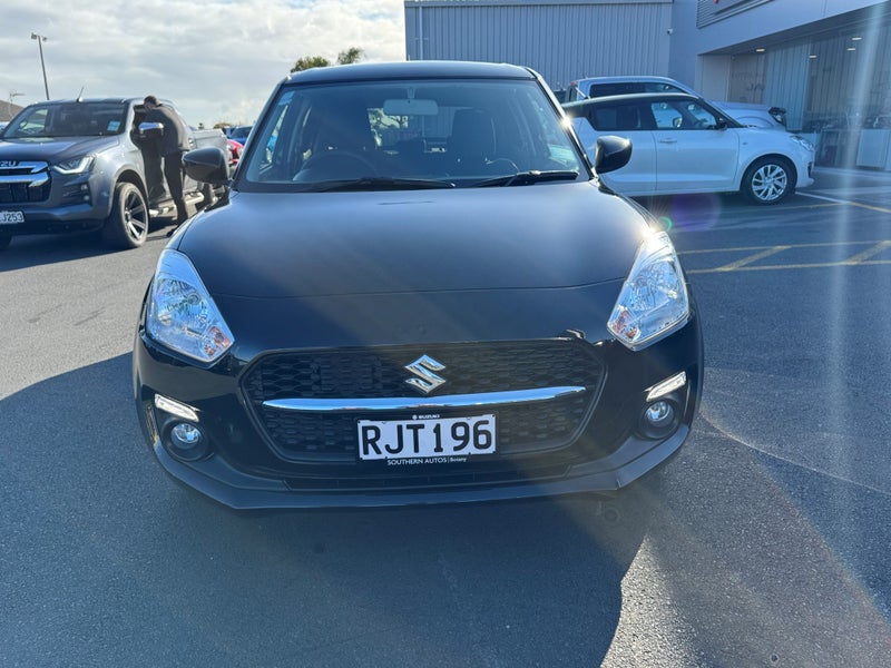 2025 Suzuki Swift GL image 3