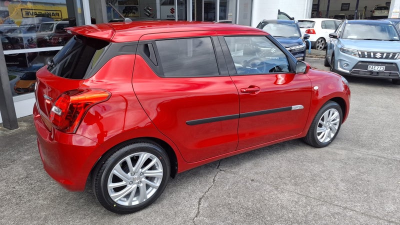 2025 Suzuki Swift GL 1.2 CVT image 3