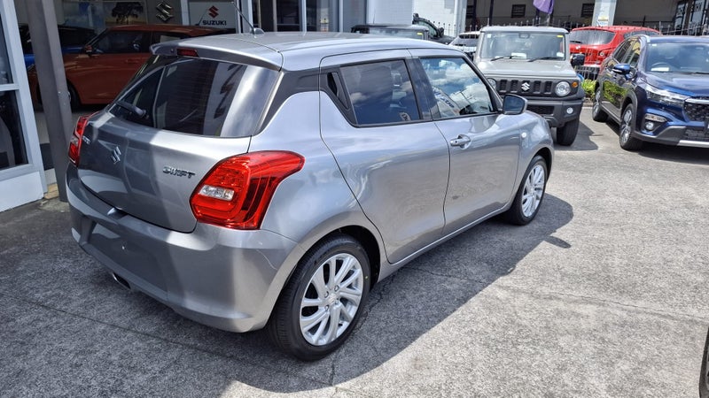 2025 Suzuki Swift GL 1.2 CVT image 3