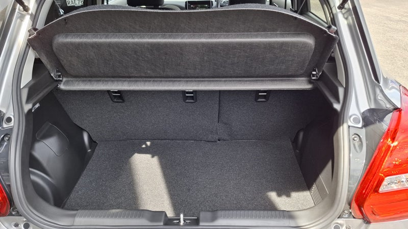 2025 Suzuki Swift GL 1.2 CVT image 5