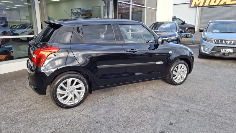 2025 Suzuki Swift GL 1.2 CVT image 3