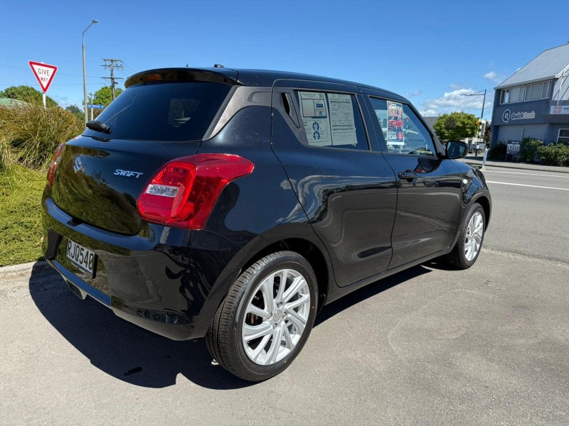 2025 Suzuki Swift GL 1.2P/CVT - image 3
