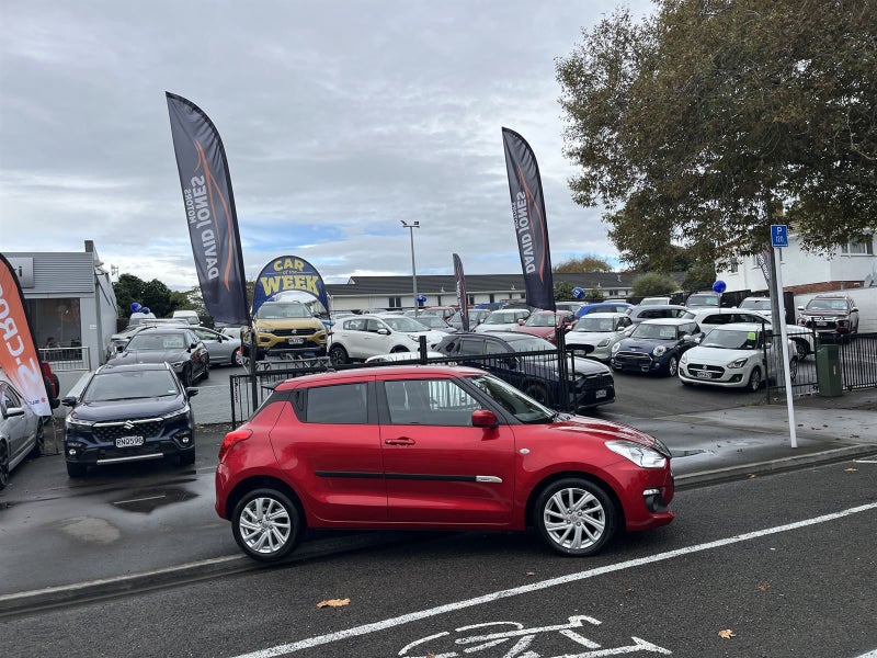 2025 Suzuki Swift GL image 4