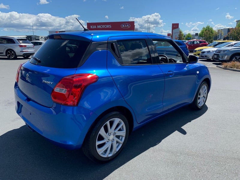 2025 Suzuki Swift GL CVT 1.2 image 4