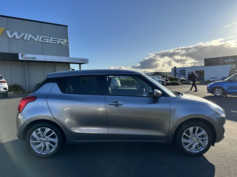 2025 Suzuki Swift GL CVT 1.2 image 3