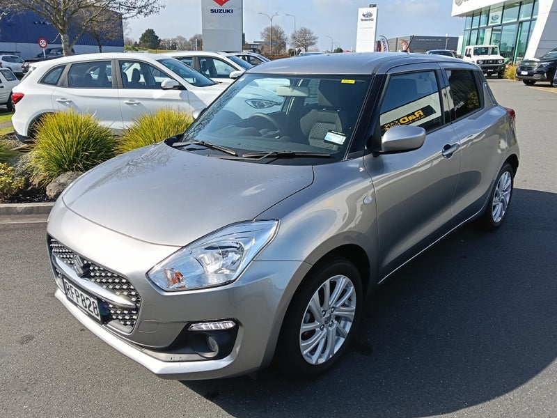 2025 Suzuki Swift GLCB image 2