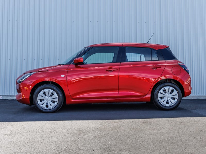 2025 Suzuki Swift GLS AUTO CVT image 3