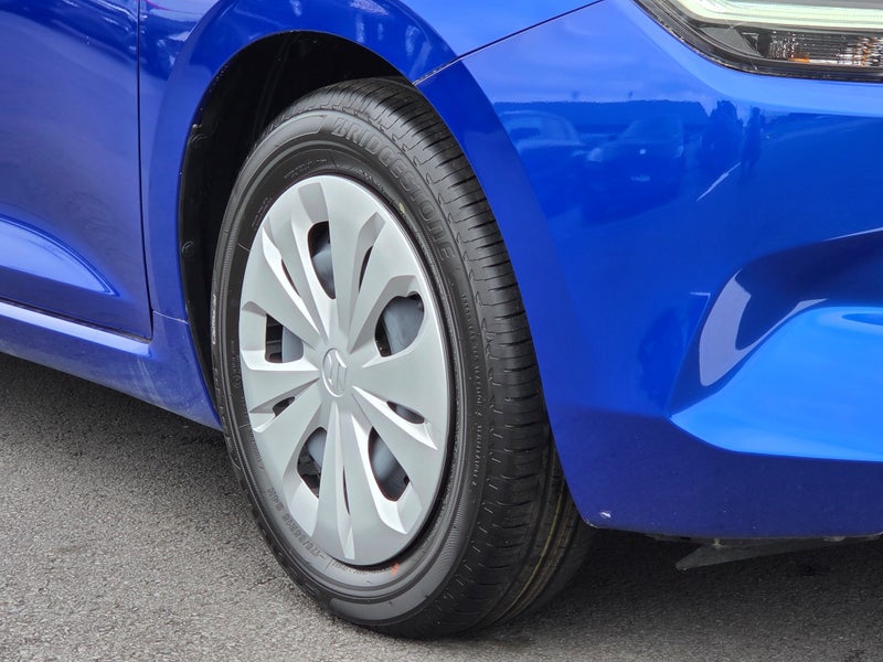 2025 Suzuki Swift GLS Hybrid image 2