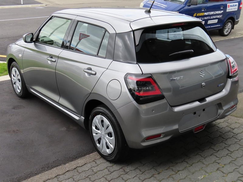 2025 Suzuki Swift GLS HYBRID MANUAL image 4