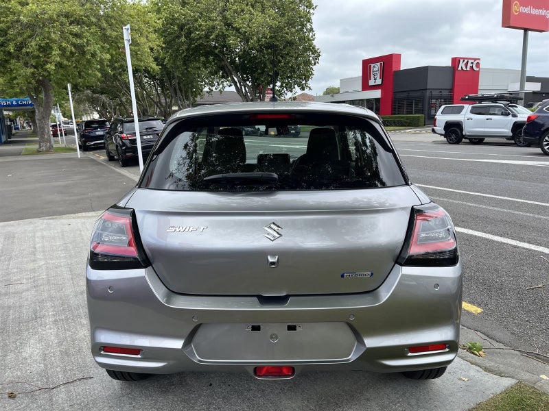 2025 Suzuki Swift GLSC image 5