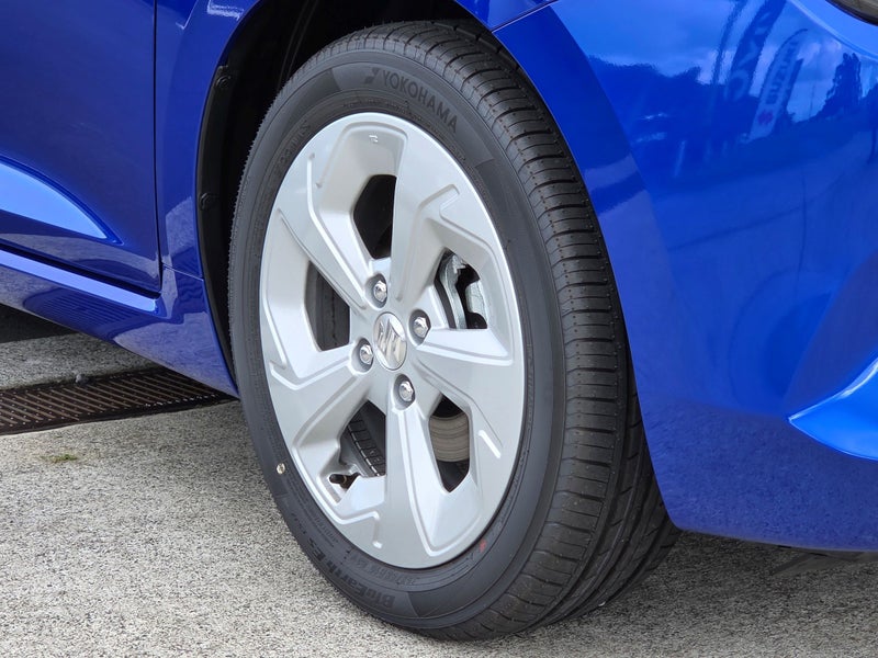 2025 Suzuki Swift GLZ Hybrid image 2