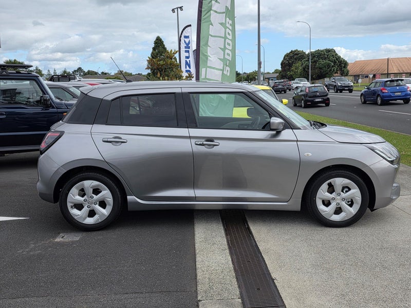 2025 Suzuki Swift GLZ Hybrid image 4