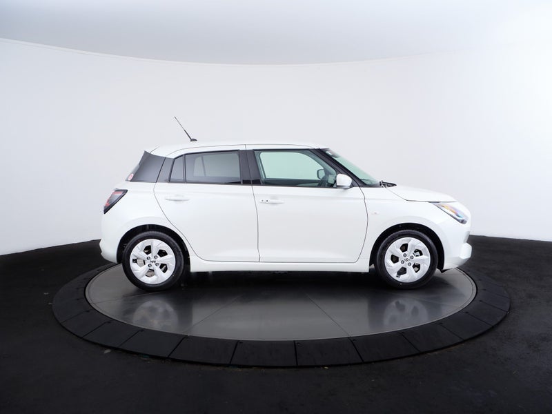 2025 Suzuki Swift Hybrid 1.2 GLZC CVT image 4