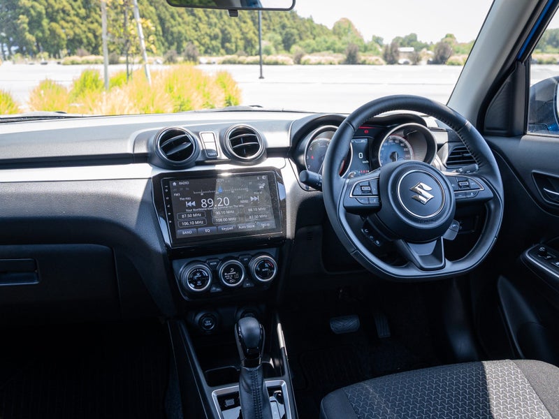 2025 Suzuki Swift RS Hybrid 1.2 Auto 2-Tone image 2